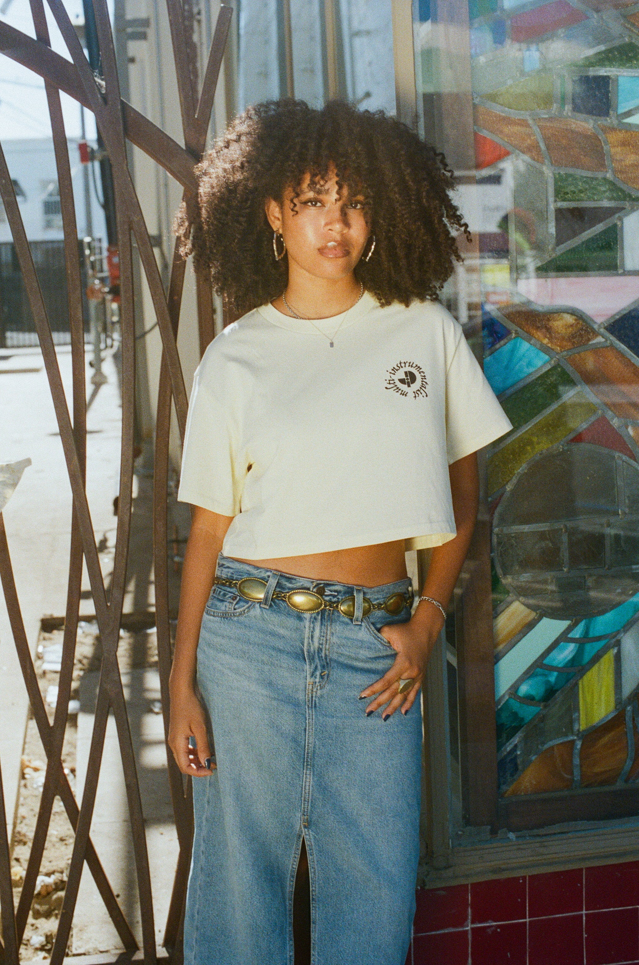 'Sound Is A Circle' T-Shirt - Cropped